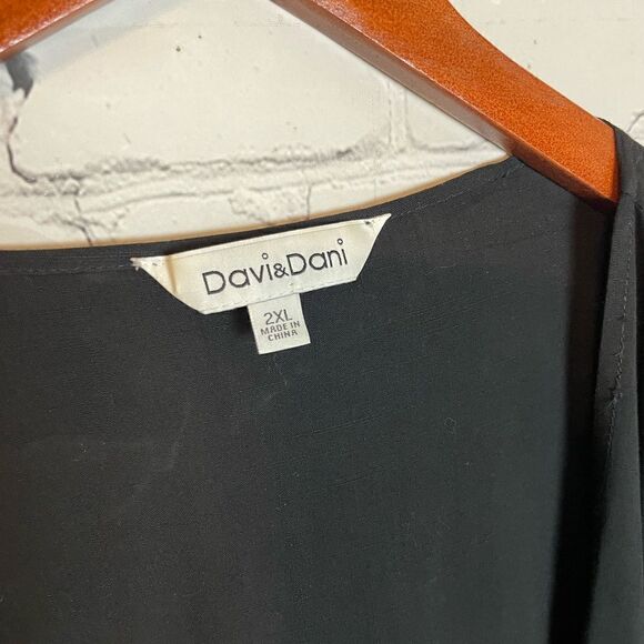 Davi & Dani Black Half Sleeve Cardigan Size 2XL - Picture 3 of 7